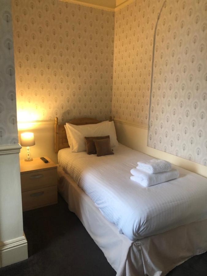 Melton Guest House Йорк Экстерьер фото